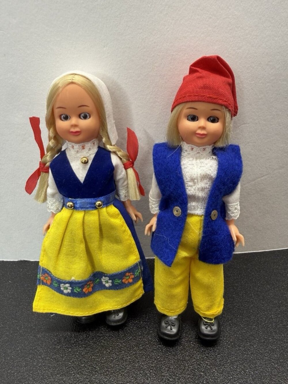 Vintage Dutch Boy & Girl Dolls 6” Holland Neatherlands Eyes Open and Close
